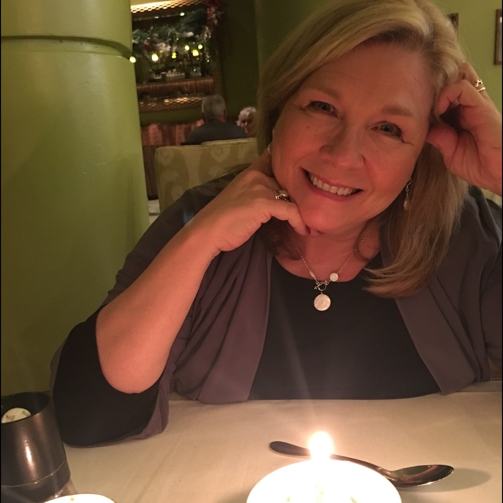 Meet your Posher, Connie